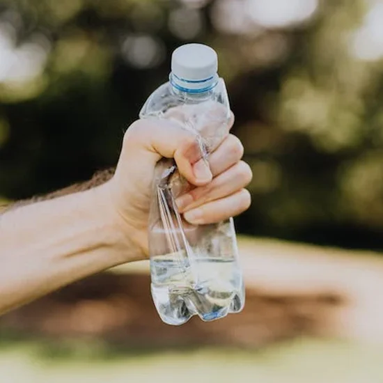 bouteille plastique usagée